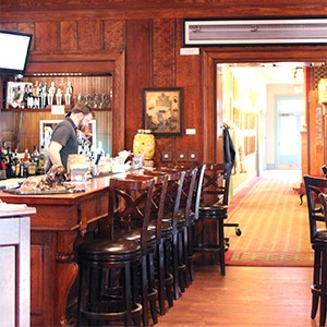 Fresh Bites & Cocktails Class @ The Willcox Hotel