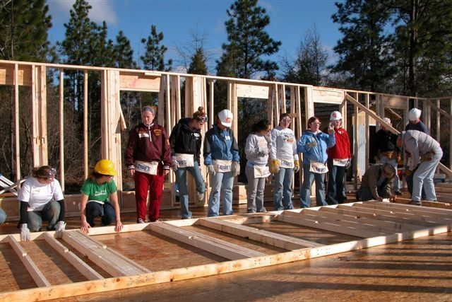 Women of Woodside with Habitat for Humanity 